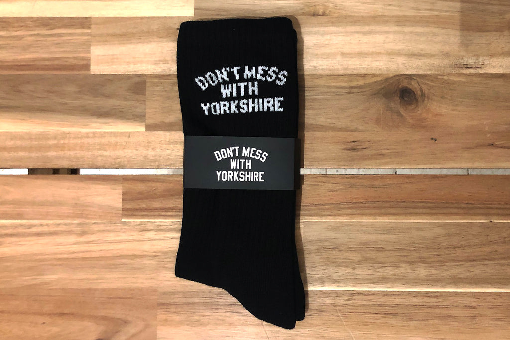 Don't Mess With Yorkshire - Classic Rose Black Socks